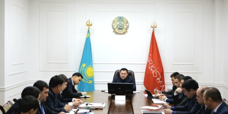 ТҮРКІСТАН ҚАЛАСЫНДАҒЫ КӨПҚАБАТТЫ ТҰРҒЫН ҮЙЛЕРДІҢ  ҚҰРЫЛЫСЫ БОЙЫНША АРНАЙЫ ЖИЫН ӨТТІ