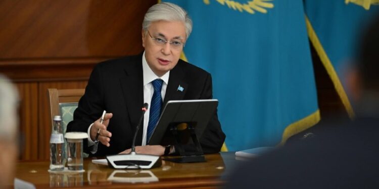 ЖАҢА КОНСТИТУЦИЯ – АДАМ ҚҰҚЫҒЫН ҚОРҒАУҒА НЕГІЗДЕЛГЕН ЖАҢА ТАРИХИ БАҒЫТ