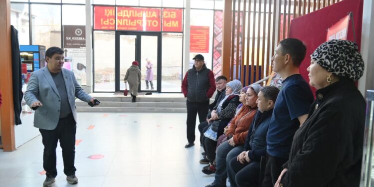 ШЫМКЕНТТЕ КОНСТИТУЦИЯЛЫҚ РЕФОРМА ЖОБАСЫ ТҮСІНДІРІЛДІ