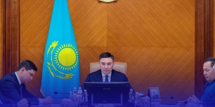 АППАРАТ ОТЫРЫСЫ: ҚАЛАНЫ ДАМЫТУ МЕН МЕРЕКЕЛІК ШАРАЛАР ҚАРАЛДЫ