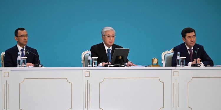 ТОҚАЕВ ЖАҢА КОНСТИТУЦИЯ ЖӘНЕ МЕМЛЕКЕТТІК ОРГАНДАРДЫҢ МАҢЫЗДЫЛЫҒЫ ТУРАЛЫ АЙТТЫ