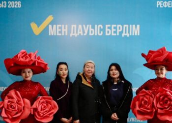 ТҮРКІСТАН ҚАЛАСЫНДА «ГҮЛДЕР ПАТШАЙЫМЫ» РЕФЕРЕНДУМҒА ҚАТЫСТЫ