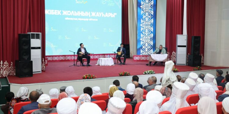 ЖІБЕК ЖОЛЫНЫҢ ЖАУҺАРЫ АТТЫ АЙМАҚТЫҚ АҚЫНДАР АЙТЫСЫ ӨТТІ