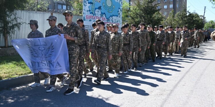 Армия – шыдамдылық пен тәртіп мектебі⁣⁣⠀