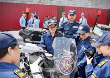Жастар заң мен тәртіп жолында: Шымкентте ауқымды жастар слеті өтті