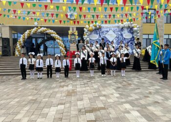 АУДАН ӘКІМІ СОҢҒЫ ҚОҢЫРАУ ШАРАСЫНА ҚАТЫСЫП, ТҮЛЕКТЕРГЕ АҚ ЖОЛ ТІЛЕДІ