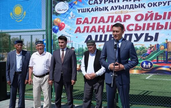 ҮШҚАЙЫҚТА ФУТБОЛ АЛАҢШАСЫ ЖӘНЕ БАЛАЛАР ОЙЫН АЛАҢШАСЫ ПАЙДАЛАНУҒА БЕРІЛДІ