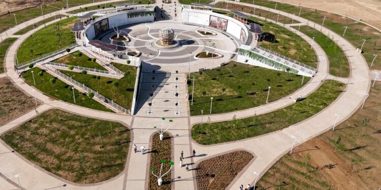 ҚАЛА КҮНІ: SHYMKENT CITY ШАҒЫНАУДАНЫНДА ЖАҢА САЯБАҚ АШЫЛДЫ