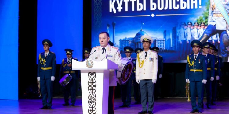 В Шымкенте торжественно отметили День казахстанской полиции