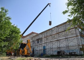 ҚОҒАМДЫҚ КЕҢЕС МҮШЕЛЕРІ МЕКТЕПТЕРДІ КҮРДЕЛІ ЖӨНДЕУ БАРЫСЫМЕН ТАНЫСТЫ