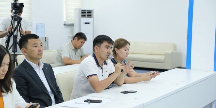 ШЫМКЕНТТЕ ЗИЯНКЕСТЕР МЕН КЕМІРГІШТЕРГЕ ҚАРСЫ ЖҰМЫСТАР ЖҮРГІЗІЛУДЕ