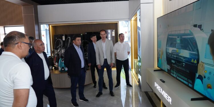 Нұралхан Көшеров Ташкент облысындағы озық өнеркәсіптік және туристік жобалармен танысты