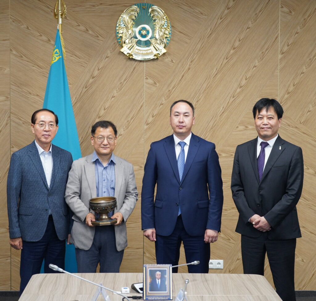 КОРЕЯЛЫҚ ИНВЕСТОРЛАРМЕН ТҮРКІСТАН ОБЛЫСЫНДА КӨШЕЛЕРДІ ЖАРЫҚТАНДЫРУ ЖОБАЛАРЫ ТАЛҚЫЛАНДЫ