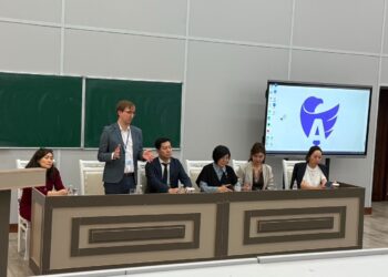 ДОКТОРАНТТАР ШЕТЕЛДІК ҒАЛЫМДАРМЕН ТӘЖІРИБЕ АЛМАСТЫ