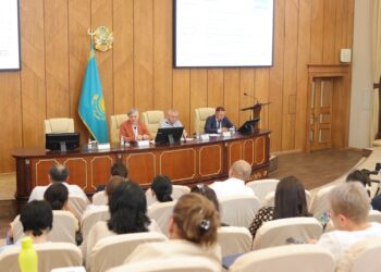 М. ӘУЕЗОВ АТЫНДАҒЫ ОҢТҮСТІК ҚАЗАҚСТАН УНИВЕРСИТЕТІНЕ ЖЕТЕКШІ САРАПШЫЛАР ІС-САПАРМЕН КЕЛДІ