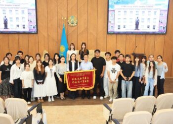 АКАДЕМИЯЛЫҚ ҰТҚЫРЛЫҚ: YILI NORMAL UNIVERSITY-ДЕН КЕЛГЕН СТУДЕНТТЕР ӘУЕЗОВ УНИВЕРСИТЕТІНДЕГІ ОҚУЫН СӘТТІ АЯҚТАДЫ