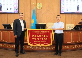 АКАДЕМИЯЛЫҚ ҰТҚЫРЛЫҚ: YILI NORMAL UNIVERSITY-ДЕН КЕЛГЕН СТУДЕНТТЕР ӘУЕЗОВ УНИВЕРСИТЕТІНДЕГІ ОҚУЫН СӘТТІ АЯҚТАДЫ